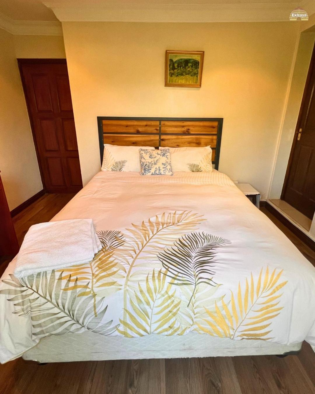 Ekhaya Guest House Баллито Экстерьер фото